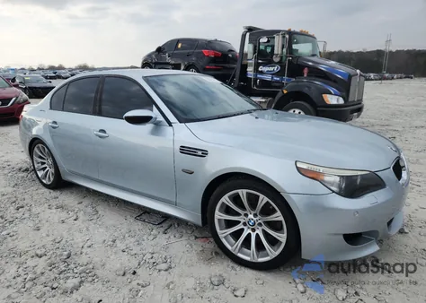 2007 BMW M5 z USA, uszkodzony, nr VIN WBSNB93557CX07317